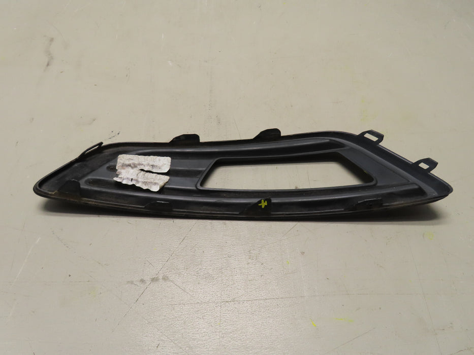 2014-2018 FORD FOCUS  MK3 FRONT LEFT DRIVER SIDE FOG LIGHT BEZEL OEM