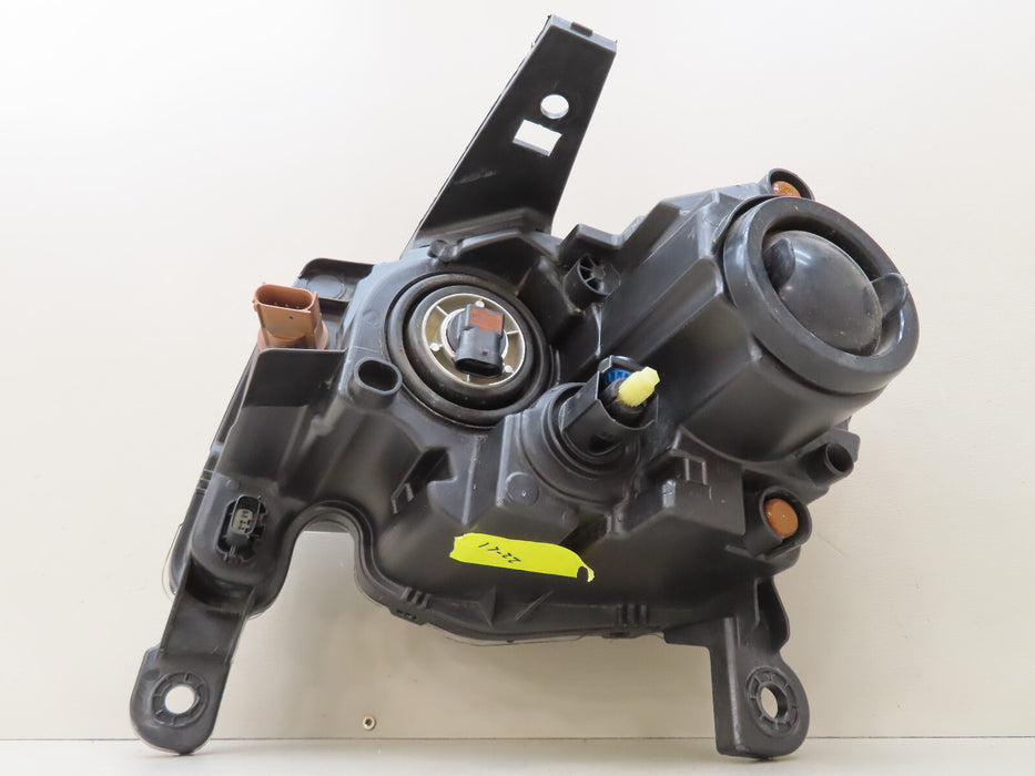 2017-2022 JEEP GRAND CHEROKEE FRONT RIGHT PASSENGER HEADLIGHT HALOGEN OEM