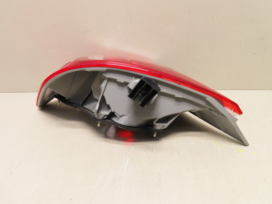 2012 2014 TOYOTA CAMRY LEFT DRIVER SIDE OUTER TAIL LIGHT HALOGEN OEM