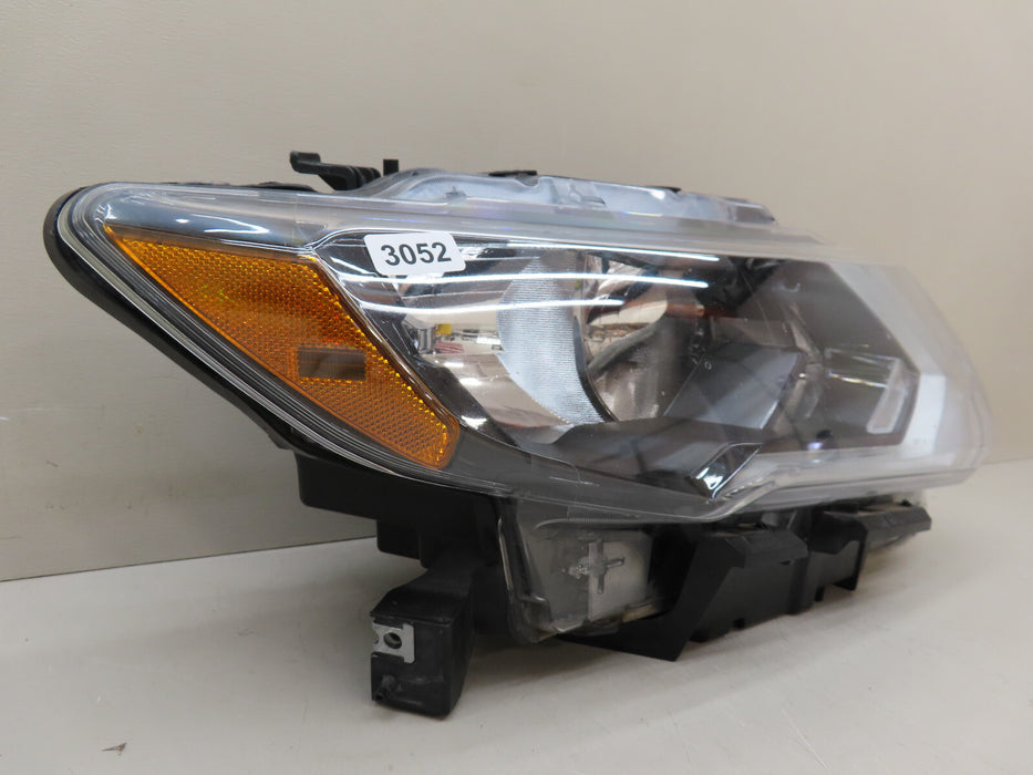 2017-2019 NISSAN ROGUE FRONT RIGHT SIDE HEADLIGHT HALOGEN OEM