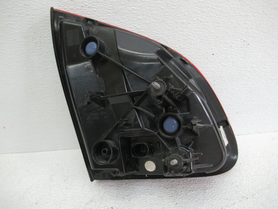 2011 2012 2013 2014 PORSCHE CAYENNE RIGHT TRUNK TAILLIGHT LAMP OEM