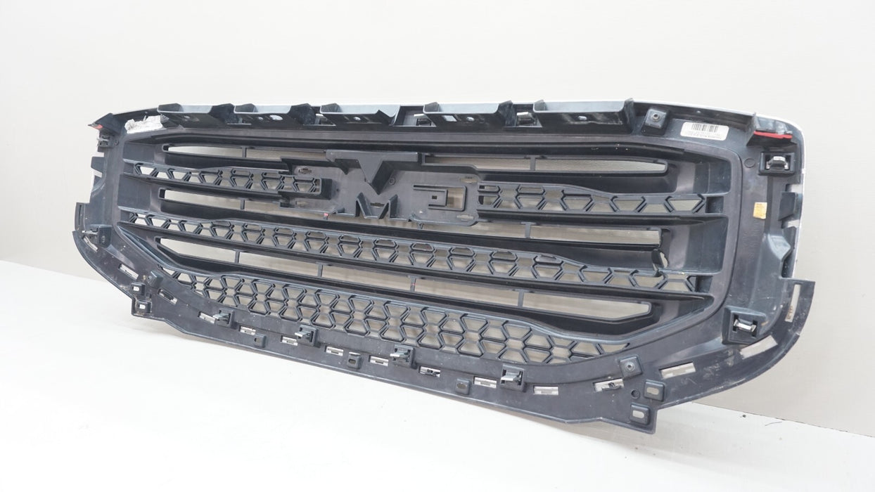 2017-2019 GMC ACADIA SLE FRONT BUMPER RADIATOR GRILLE OEM 23159133