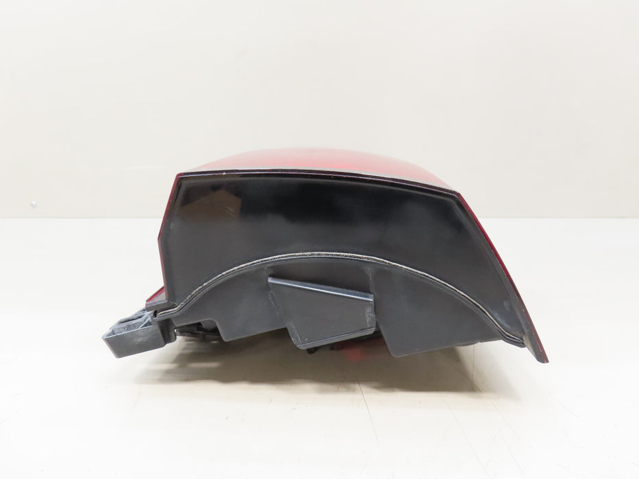 2015-2020 CHEVROLET SUBURBAN TAHOE RIGHT REAR PASSENGER TAIL LIGHT OEM