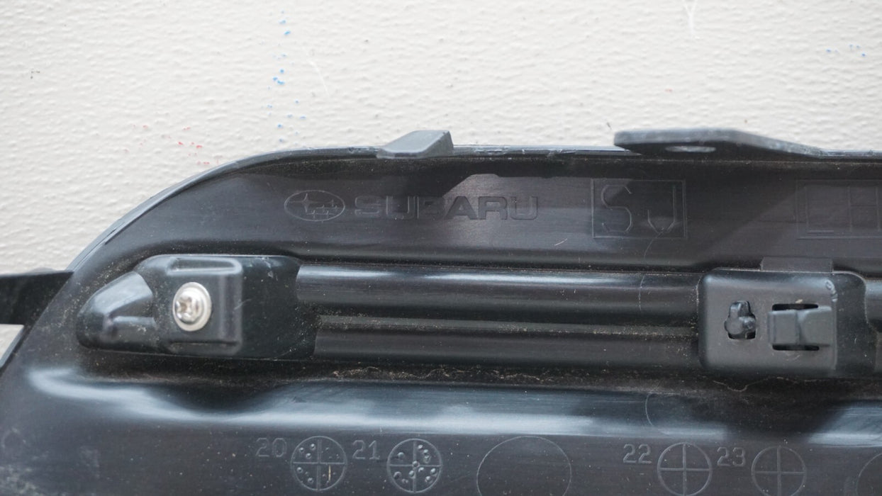 2022-2023 SUBARU FORESTER FRONT LEFT DRIVERS SIDE FOG LIGHT TRIM MOLDING OEM
