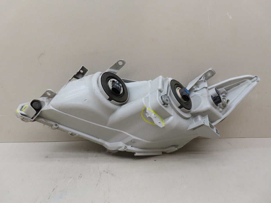 2012-2014 TOYOTA CAMRY FRONT RIGHT PASSENGER HEADLIGHT HALOGEN OEM