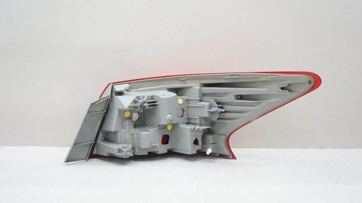 2016-2018 NISSAN SENTRA REAR LEFT DRIVERS SIDE TAIL LIGHT OEM