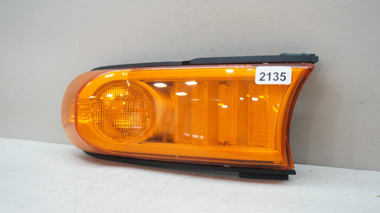 2007-2011 TOYOTA FJ CRUISER FRONT RIGHT TURN SIGNAL PARK LAMP AFTERMARKET