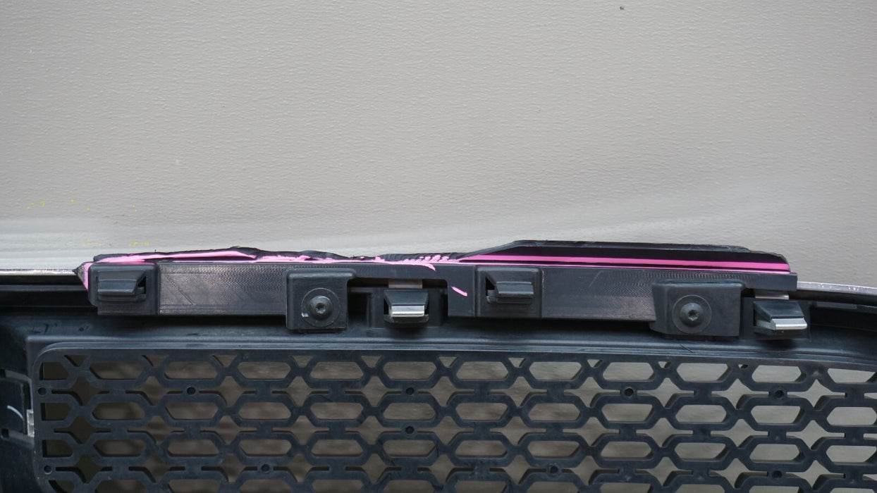 2014-2020 DODGE DURANGO FRONT UPPER MAIN GRILLE 05113713 OEM