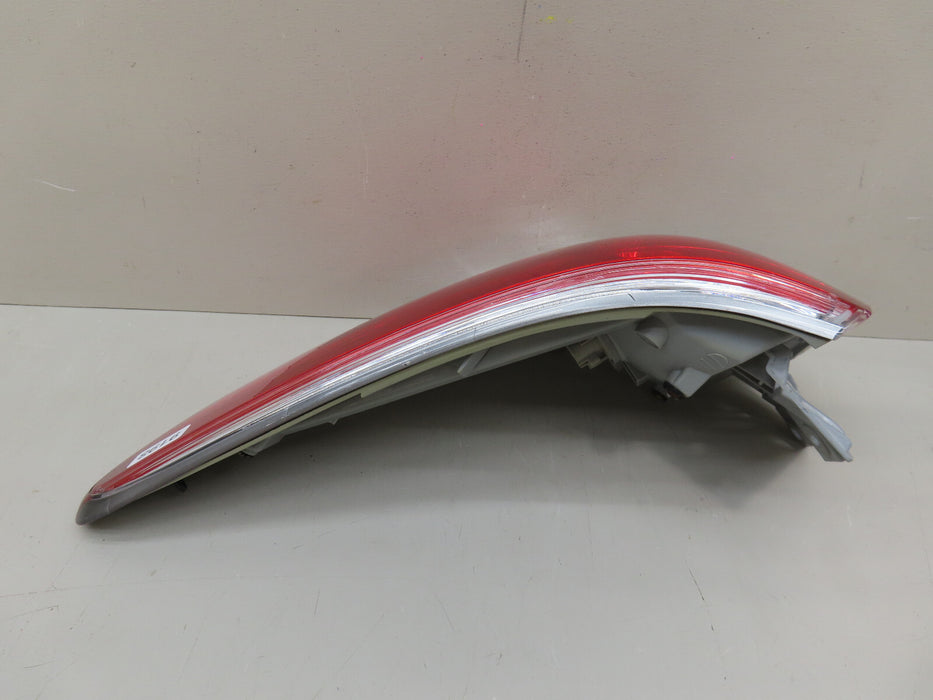 2013-2016 NISSAN PATHFINDER REAR RIGHT PASSENGER TAIL LIGHT OUTER AFTERMARKET