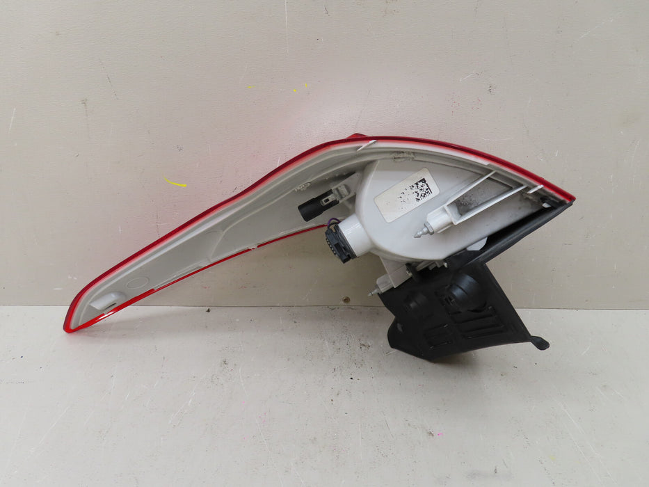 2013-2016 FORD ESCAPE REAR LEF DRIVER SIDE TAIL LIGHT LAMP HALOGEN OEM