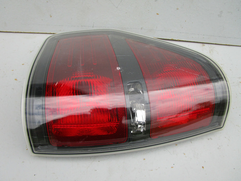 10 11 12 13 14 FORD F150 F-150 RIGHT REAR TAIL LIGHT TAIL LAMP OEM