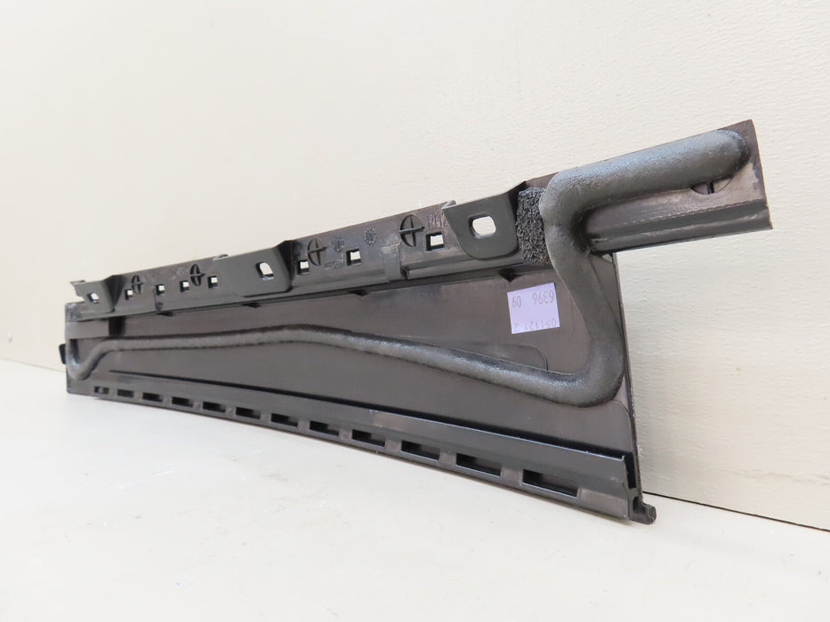 2016 2017 LINCOLN MKX REAR LEFT DRIVER WINDOW APPLIQUE MOLDING OEM