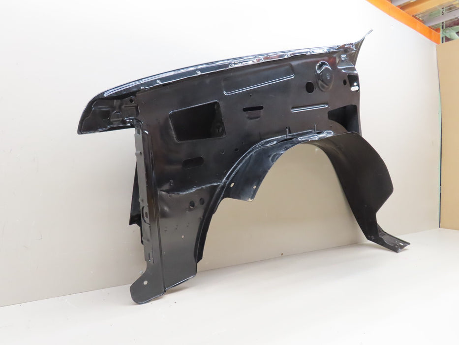 2007-2013 CHEVROLET AVALANCHE SUBURBAN TAHOE FRONT RIGHT PASSENGER FENDER OEM
