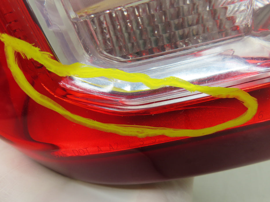 2016-2018 CHEVROLET SILVERADO 1500 REAR LEFT DRIVER SIDE TAIL LIGHT OEM 84066478