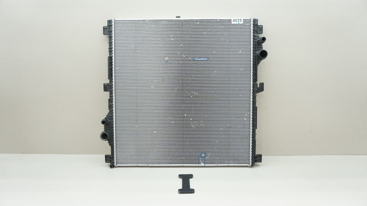 2022-2024 LAND ROVER RANGE ROVER HSE MAIN RADIATOR OEM L25951 ...