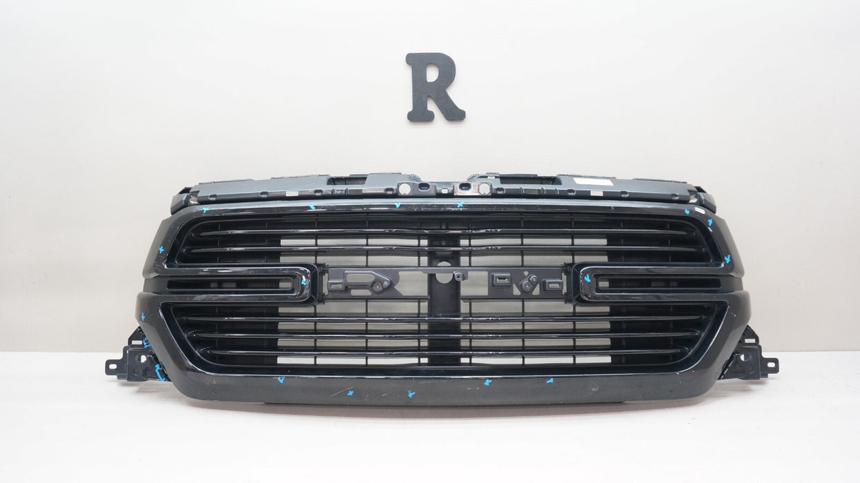 2019-2023 DODGE RAM 1500 FRONT UPPER RADIATOR GRILLE GRILL OEM 68366528A