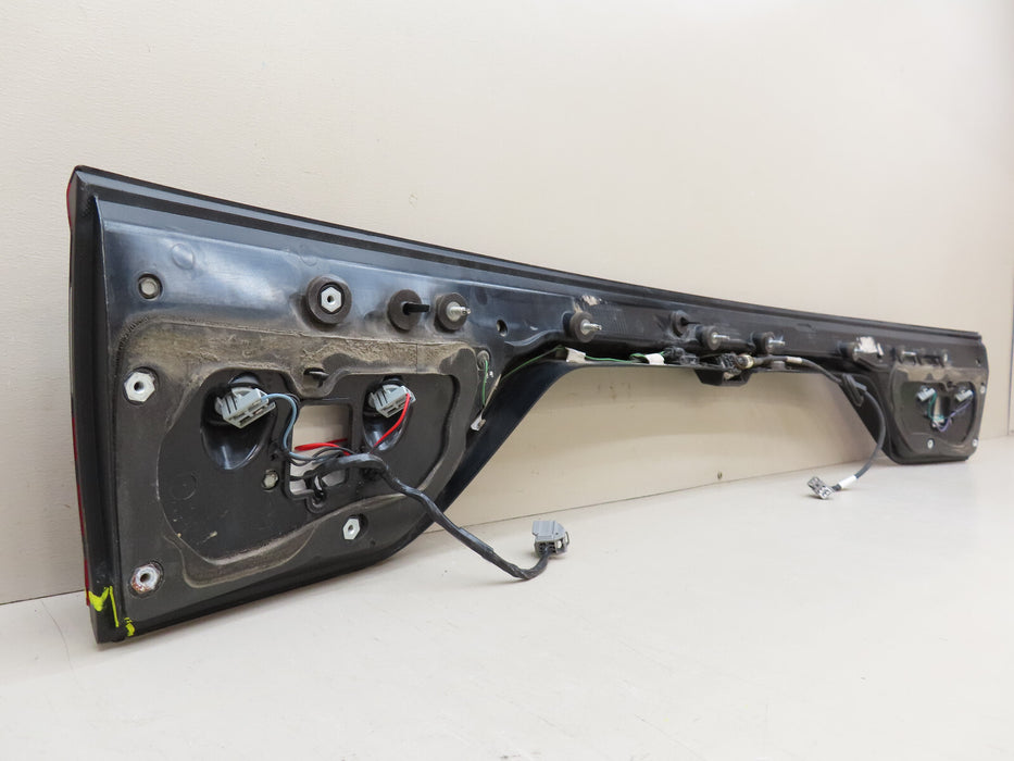 2014-2022 DODGE DURANGO REAR CENTER TAIL LIGHT W/CAMERA OEM 68155950AF