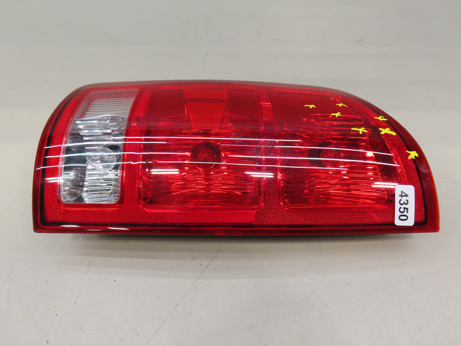 2002-2006 DODGE RAM 1500 LEFT DRIVER SIDE TAIL LIGHT  AFTERMARKET