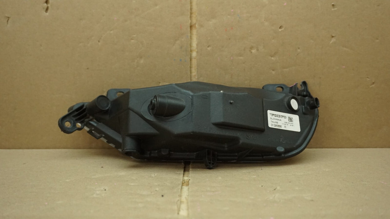 2016-2020 VOLVO XC90 FRONT RIGHT PASSENGER FOG LIGHT LED OEM 31395866