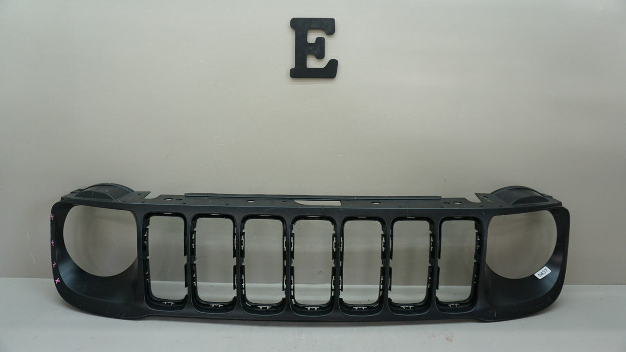 2015-2018 JEEP RENEGADE FRONT BUMPER UPPER GRILL GRILLE OEM 52088680 15 16 17 18