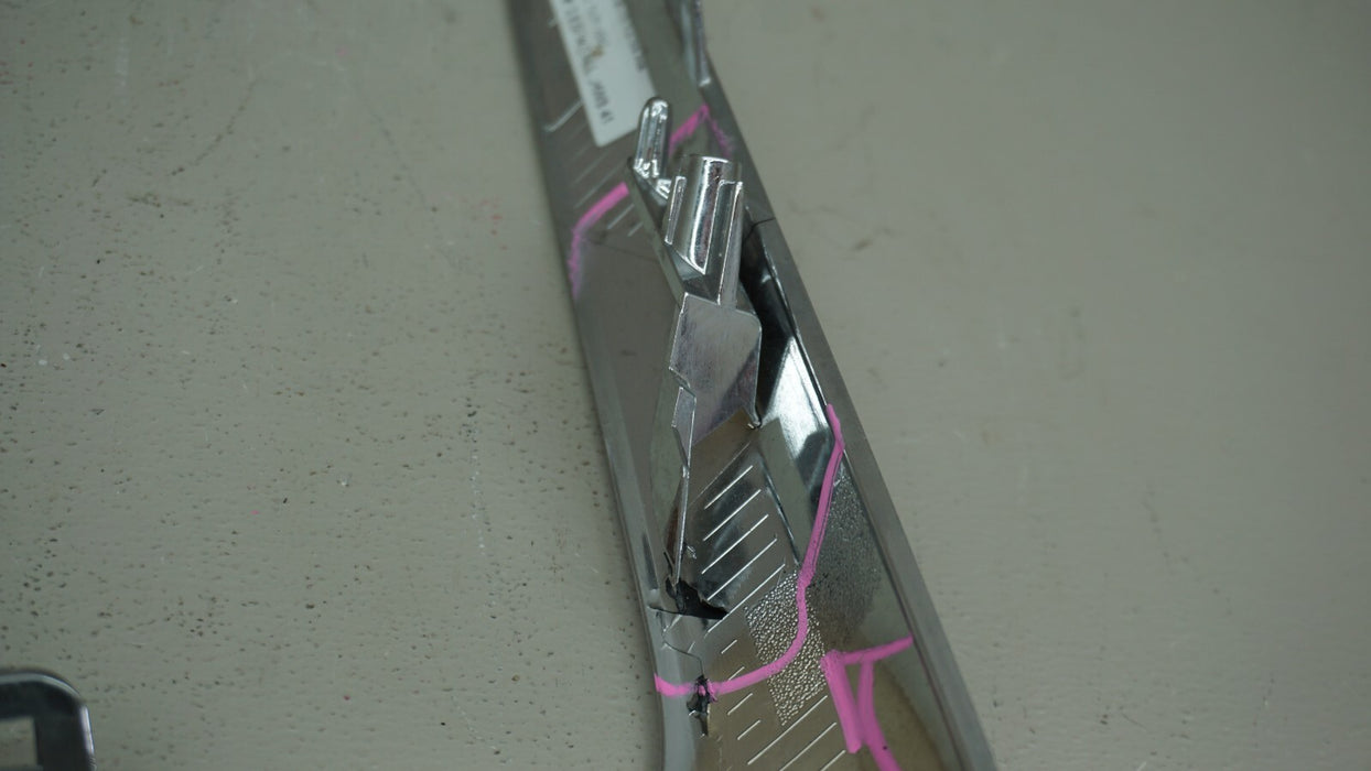 2019-2020 LEXUS ES350 ES300H FRONT LEFT GRILLE GRILL MOLDING OEM 53124-06040