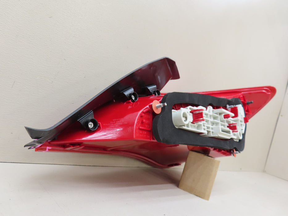 2014-2019 MERCEDES-BENZ CLA250 REAR LEFT DRIVER TAIL LIGHT OEM A1179060101
