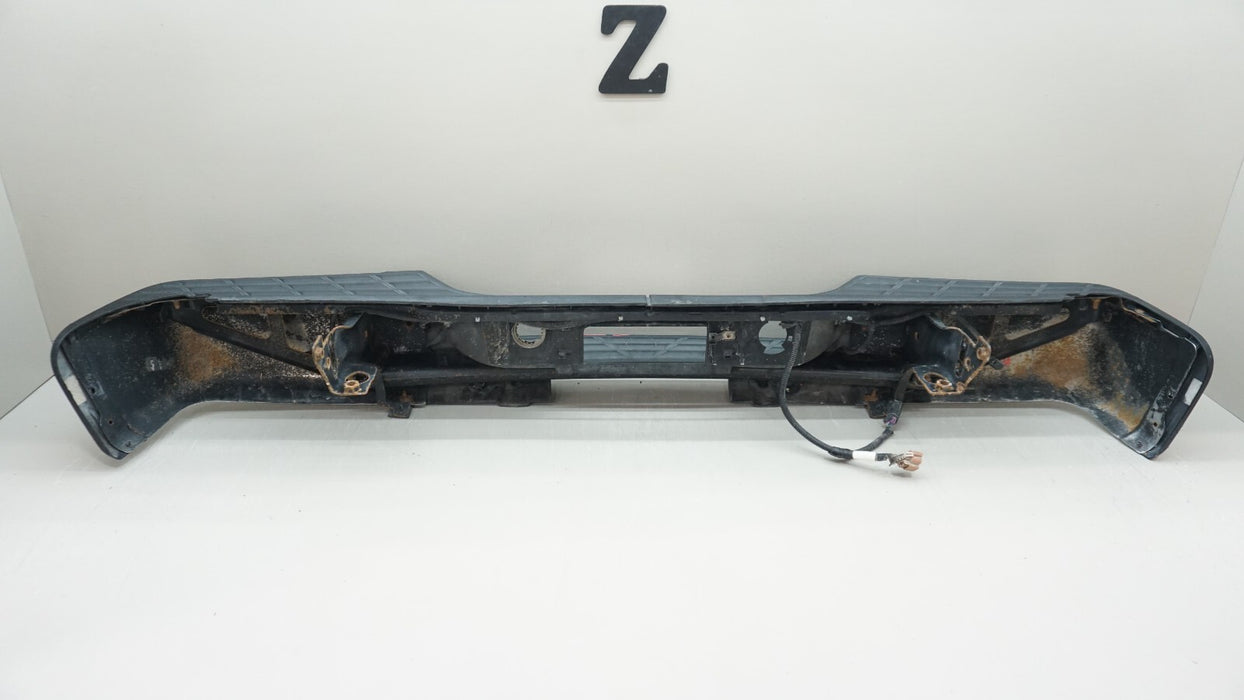 2007-2013 CHEVROLET SILVERADO GMC SIERRA 1500 REAR METAL BUMPER ASSEMBLY OEM