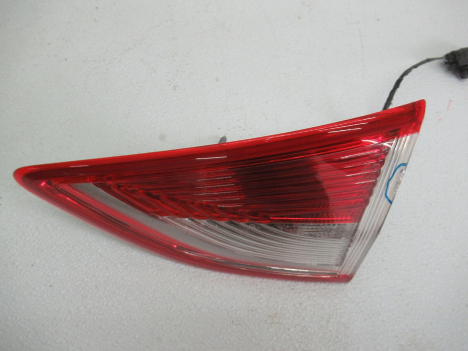 2013-2016 FORD ESCAPE REAR RIGHT PASSENGER SIDE TAIL LIGHT HALOGEN LAMP OEM