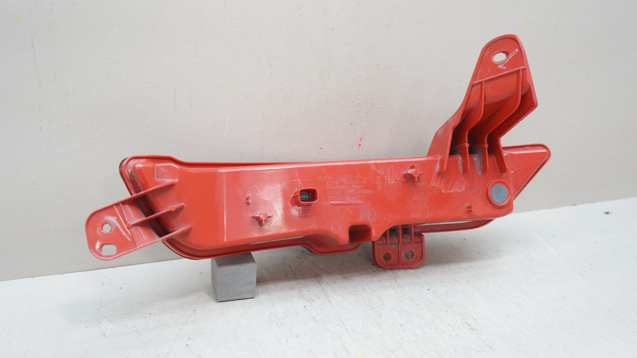 2015-2019 LINCOLN MKC REAR RIGHT PASSENGER SIDE BACK UP LIGHT OEM