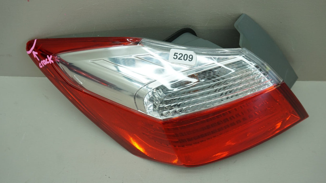 2013-2015 HONDA ACCORD 4DR SEDAN REAR LEFT DRIVER SIDE OUTER TAIL LIGHT LAMP OEM
