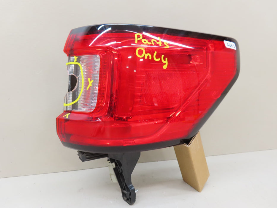 2018-2021 LINCOLN NAVIGATOR REAR RIGHT PASSENGER TAIL LIGHT OUTER OEM PARTS ONLY