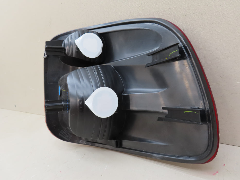 2000-2004 FORD F150 F-150 F250 F-250 REAR LEFT DRIVER SIDE TAIL LIGHT DEPO