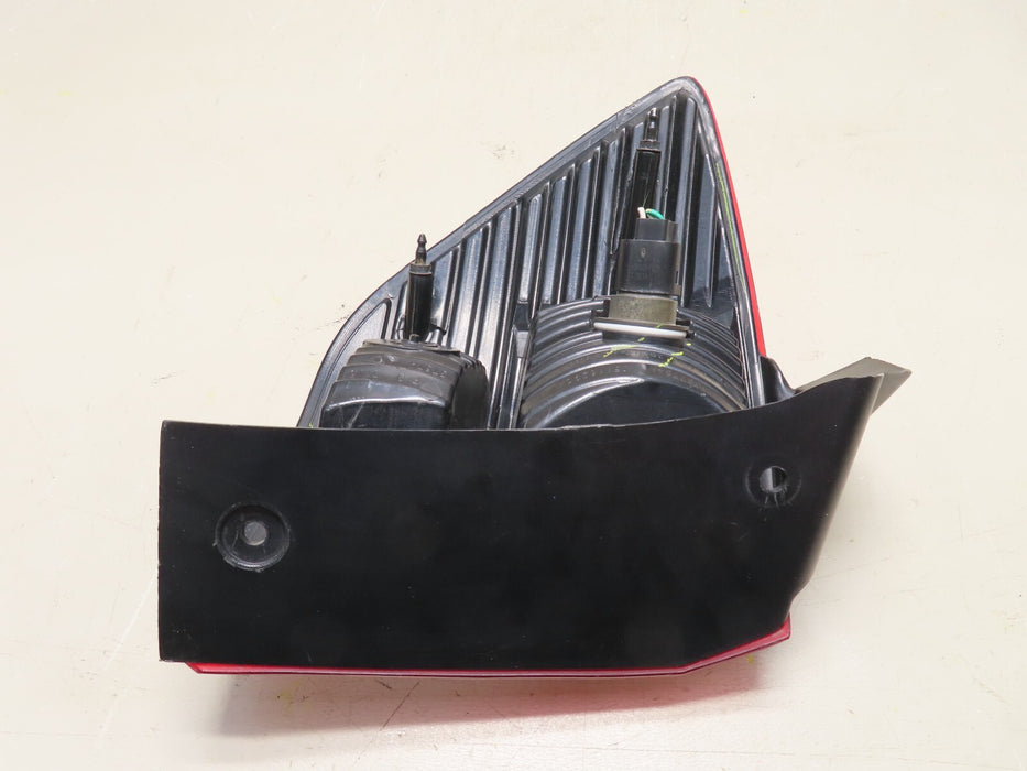 2010-2020 DODGE JOURNEY REAR RIGHT SIDE OUTER TAIL LIGHT LAMP OEM 05116290AH