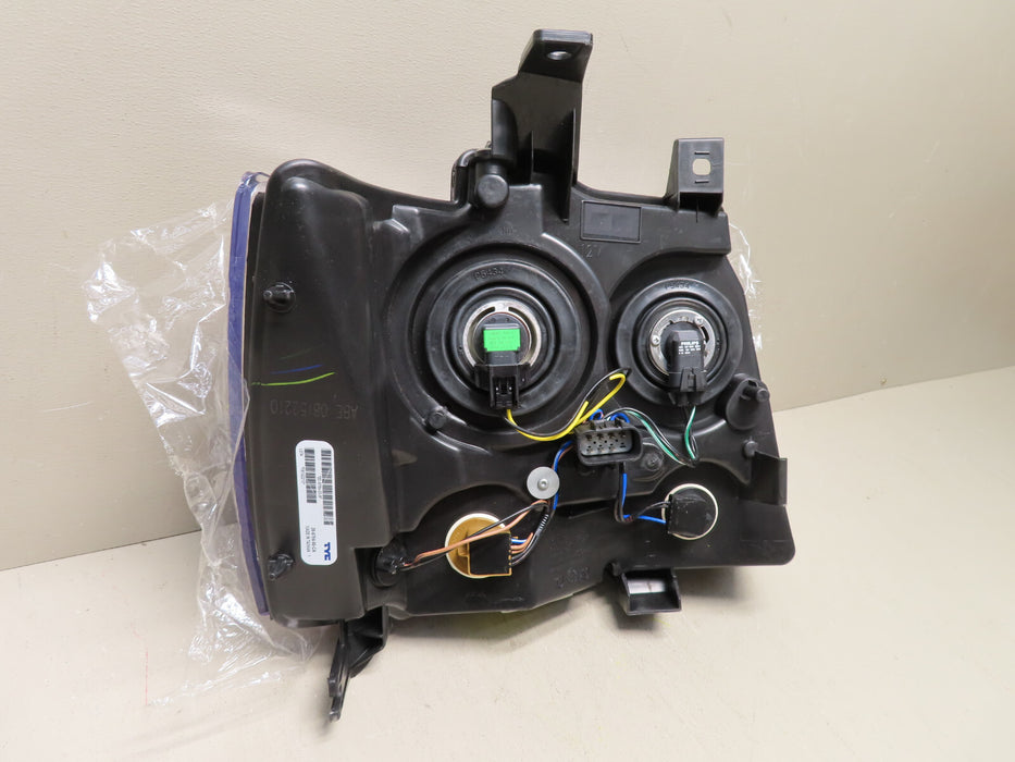 2007-2014 CHEVROLET TAHOE/SUBURBAN LEFT DRIVER HEADLIGHT LAMP HALOGEN