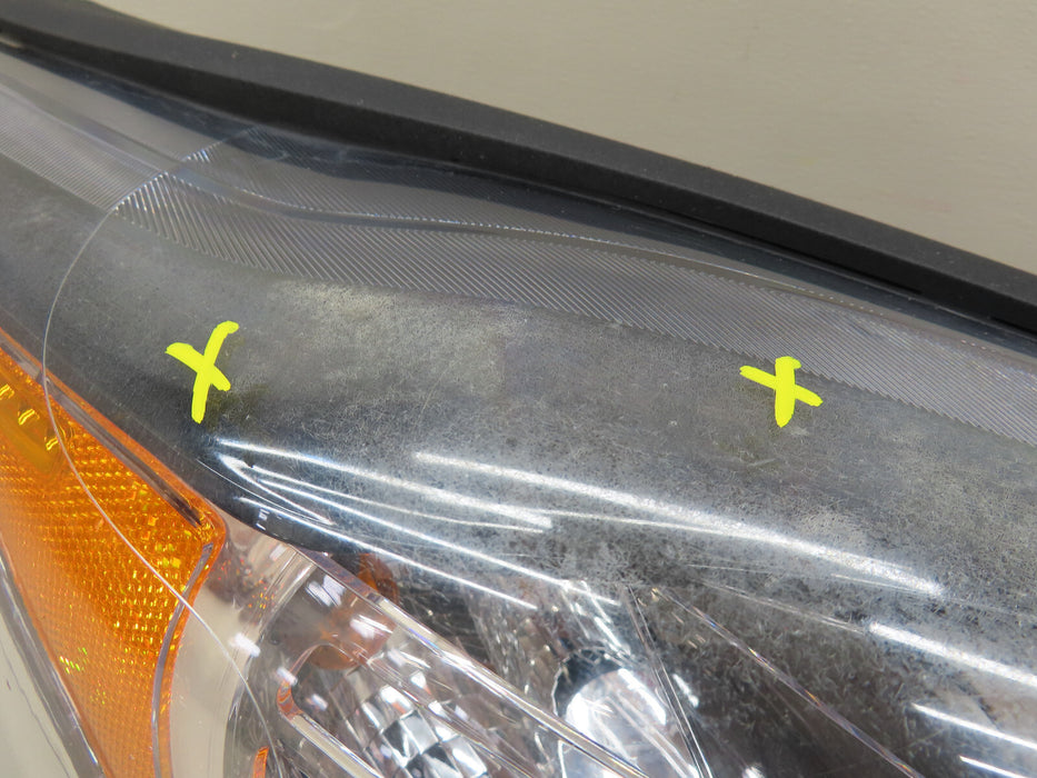 2016-2018 KIA SORENTO FRONT RIGHT PASSENGER HEADLIGHT HALOGEN W/LED OEM 92102-C6