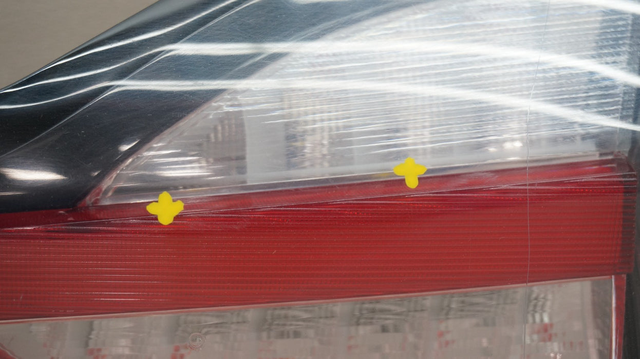 2019-2024 FORD EDGE REAR RIGHT PASSENGER SIDE INNER LED TAIL LIGHT OEM