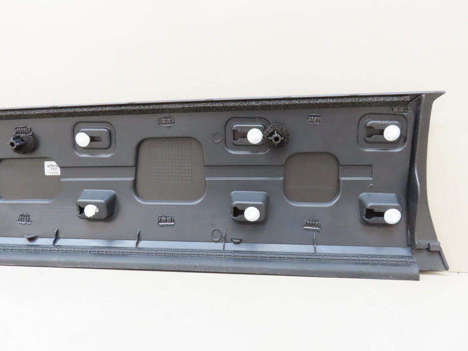 2012-2019 RANGE ROVER EVOQUE FRONT RIGHT PASSENGER LOWER DOOR MOLDING OEM