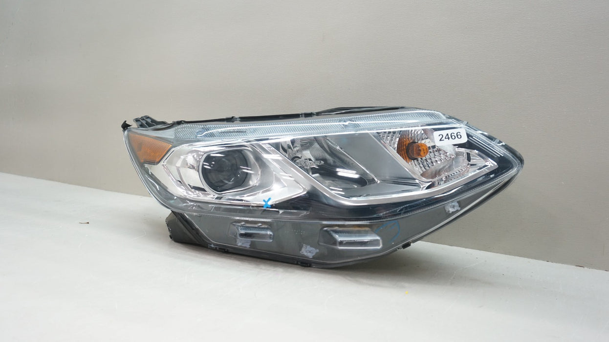 2016-2019 CHEVROLET VOLT FRONT RIGHT SIDE HALOGEN HEADLIGHT OEM 84127386