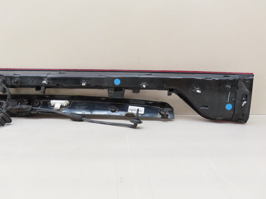 2020-2024 LINCOLN AVIATOR REAR CENTER TRUNK TAIL LIGHT LED W/CAMERA OEM