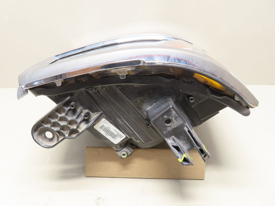 2014 2015 CHEVROLET SILVERADO RIGHT PASSENGER HEADLIGHT HALOGEN OEM 23223260