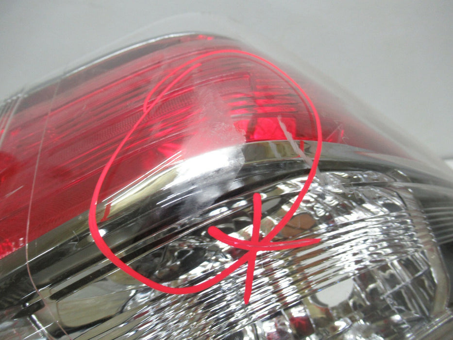 2014-2016 TOYOTA HIGHLANDER REAR PASSENGER SIDE TAIL LIGHT BRAKE STOP LAMP OEM