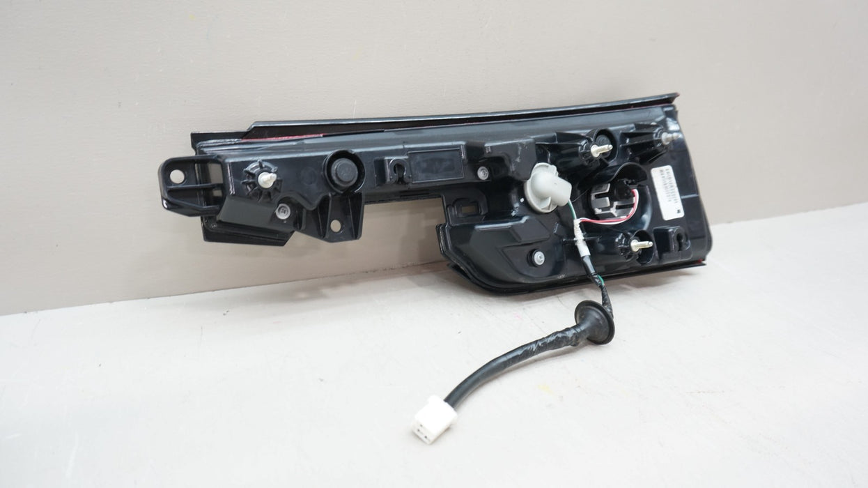 2024-2025 TOYOTA GRAND HIGHLANDER REAR LEFT DRIVER SIDE INNER LED TAIL LIGHT OEM
