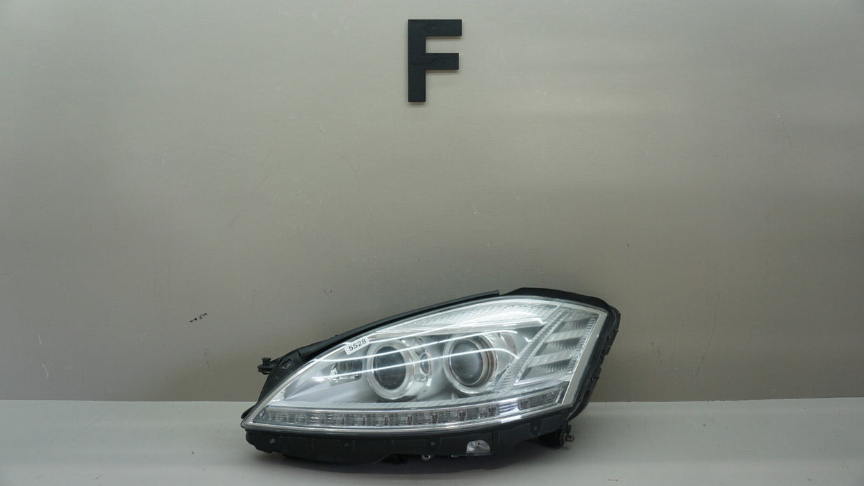 2010-2011 MERCEDES S400 S550 S63 W221 FRONT LEFT HEADLIGHT XENON OEM A2218205759