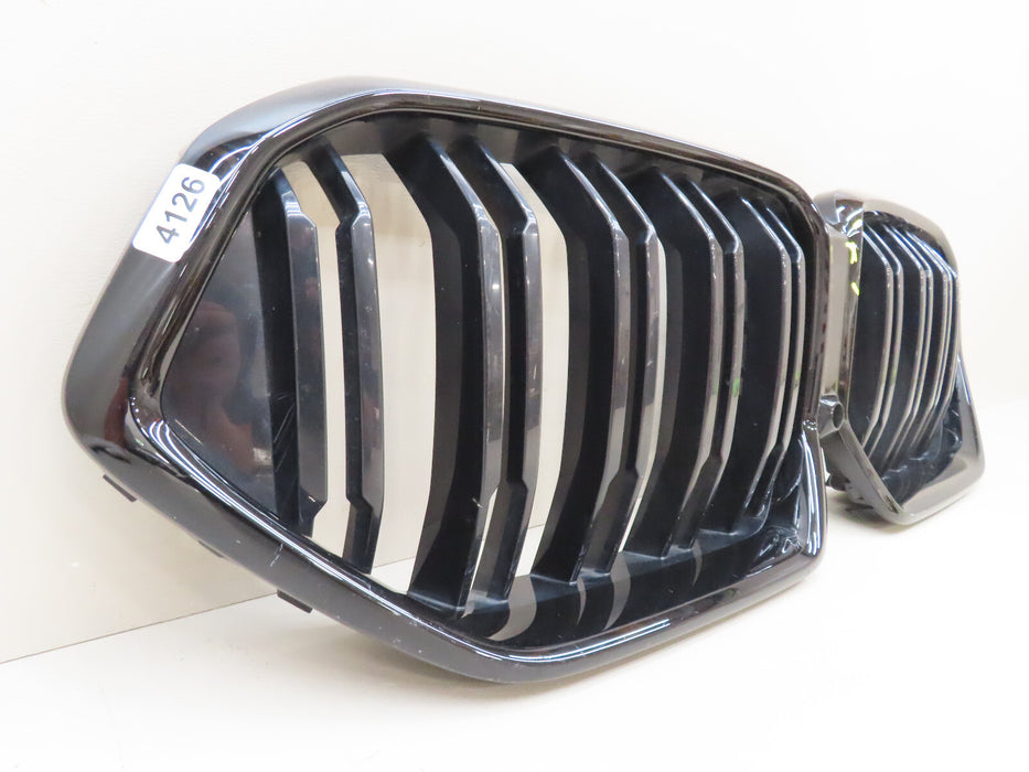 2020-2023 BMW X6M FRONT RADIATOR GRILL GRILLE OEM 8079731