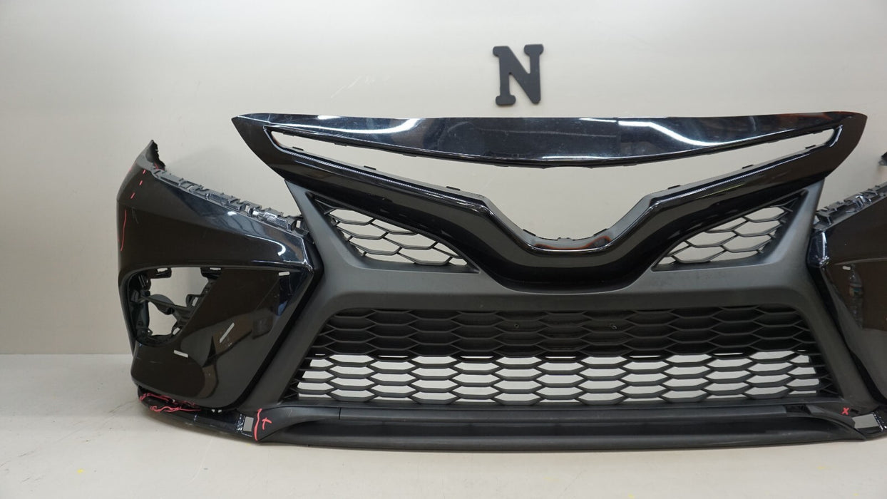 2018-2020 TOYOTA CAMRY SPORT SE FRONT BUMPER COVER OEM  18 19 20 53113-06230
