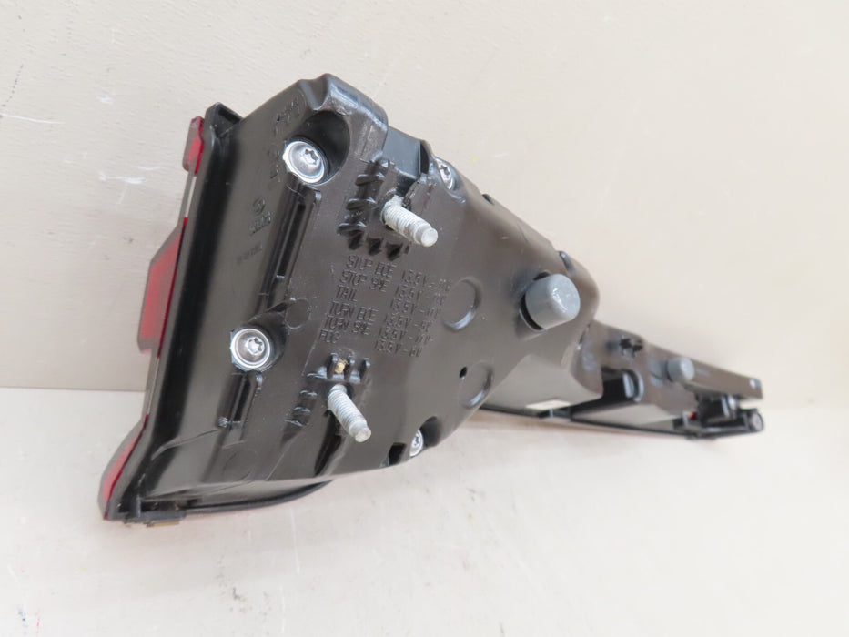 2017-2020 PORSCHE PANAMERA TURBO TAIL LIGHT RIGHT INNER PASSENGER SIDE LED OEM