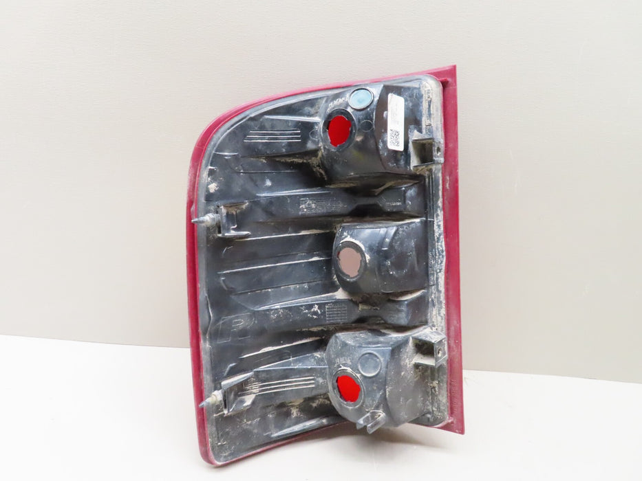 2007-2014 CHEVROLET SILVERADO REAR RIGHT PASSENGER SIDE LIGHT TAILLIGHT LAMP OEM