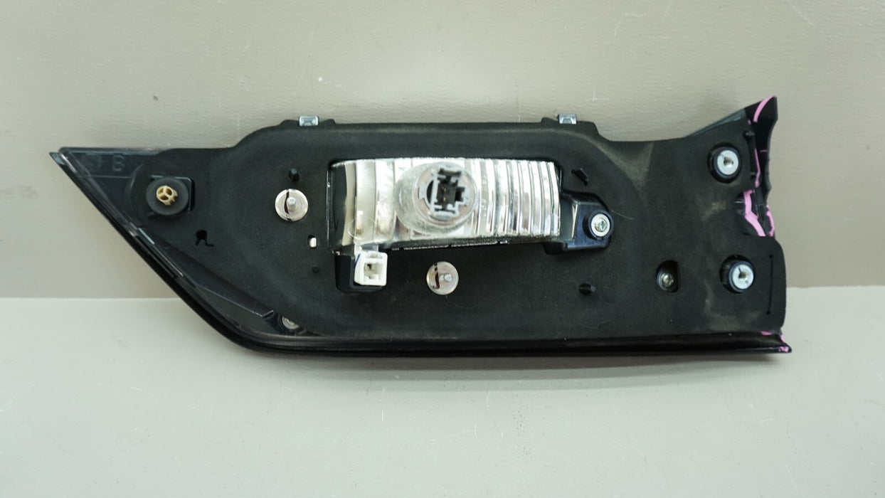 2017-2019 HONDA CR-V REAR LEFT DRIVER SIDE INNER TAIL LIGHT BRAKE STOP LAMP OEM