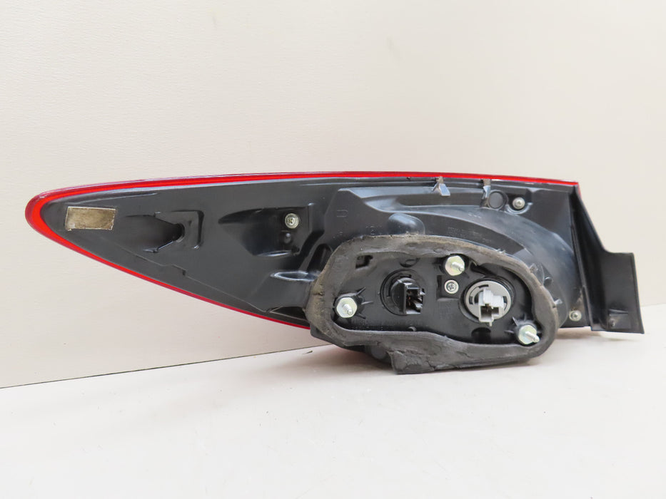 2014-2018 MAZDA 3 HATCHBACK REAR RIGHT PASSENGER SIDE TAIL LIGHT OEM