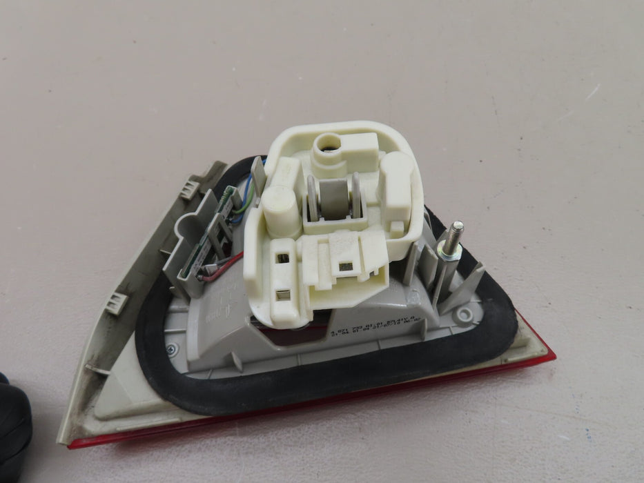 2009-2011 BMW 3 SERIES REAR LEFT DRIVER SIDE TAILLIGHT TAILLAMP ASSEMBLY OEM